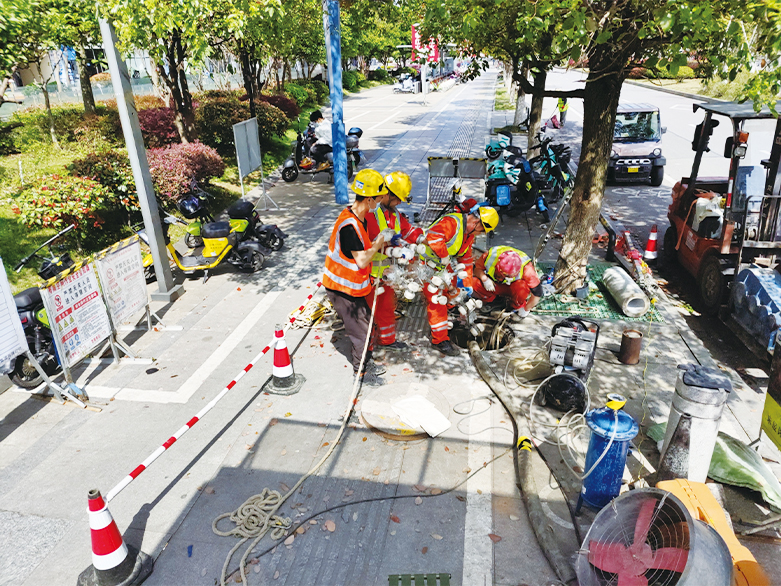  高密UV-CIPP紫外光固化修复